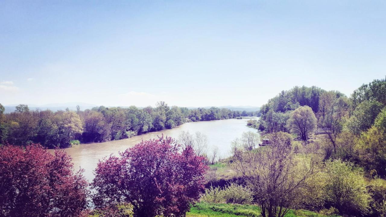 Hotel Plaza Varvarin Zewnętrze zdjęcie