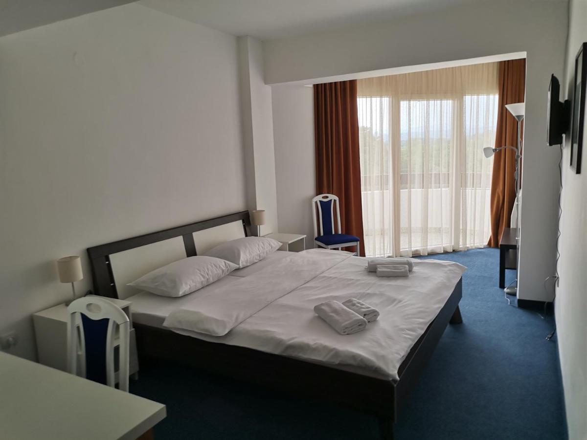 Hotel Plaza Varvarin Zewnętrze zdjęcie