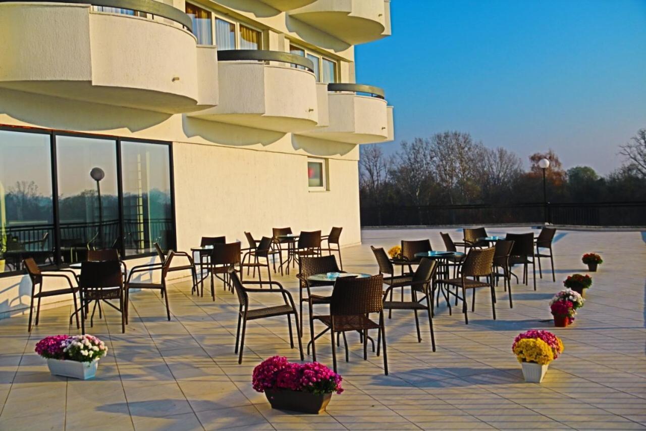 Hotel Plaza Varvarin Zewnętrze zdjęcie